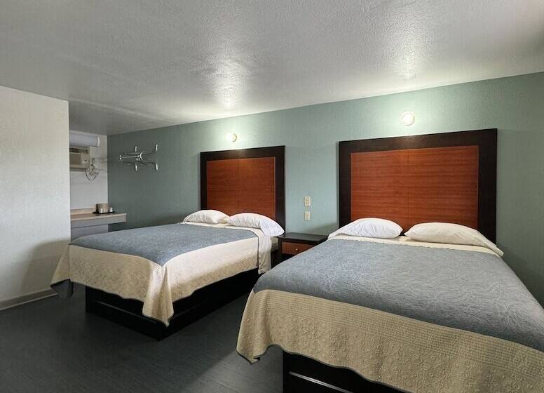 فندق على الطريق Regency Inn Bald Knob
