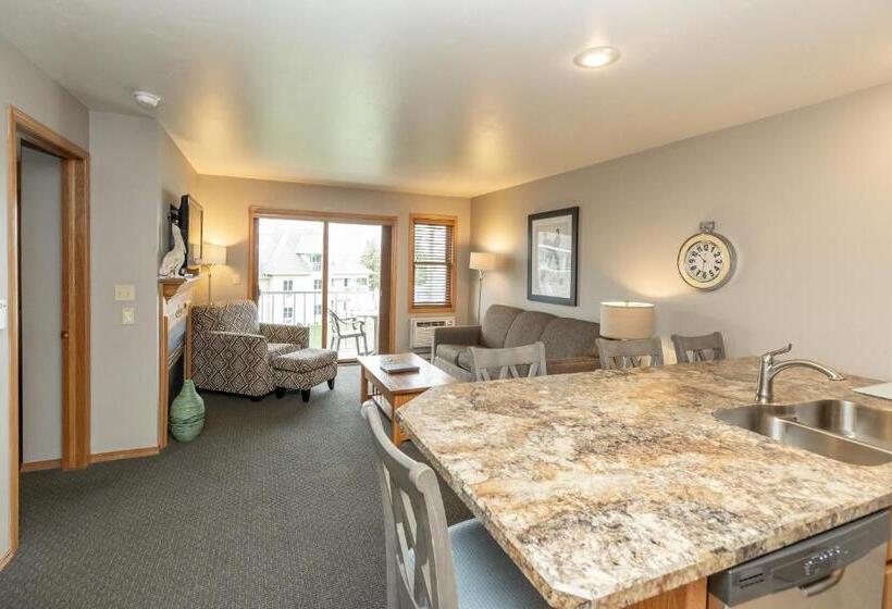 Westwood Shores Waterfront Resort