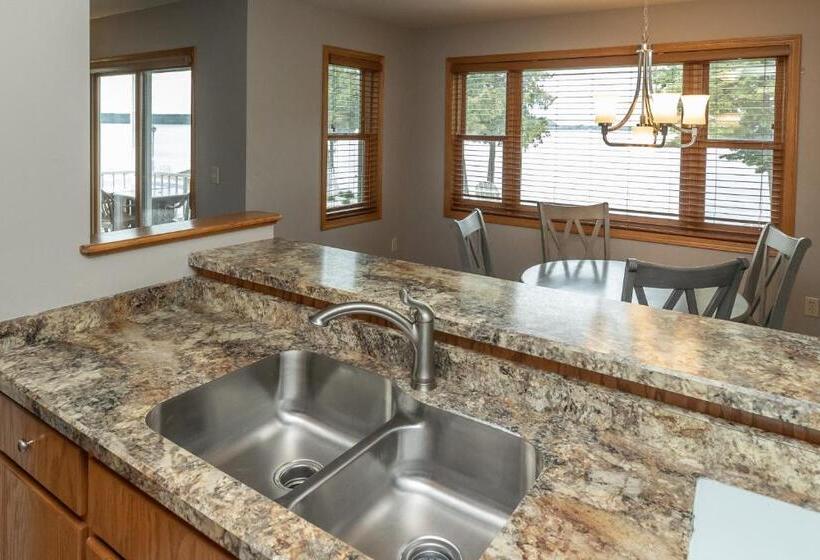 Westwood Shores Waterfront Resort