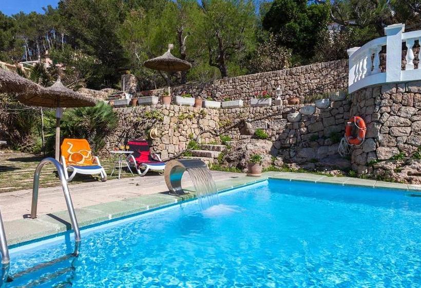 Hostal Los Pinos
