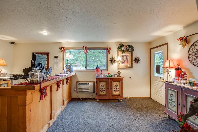 هتل Alpine Rivers Inn