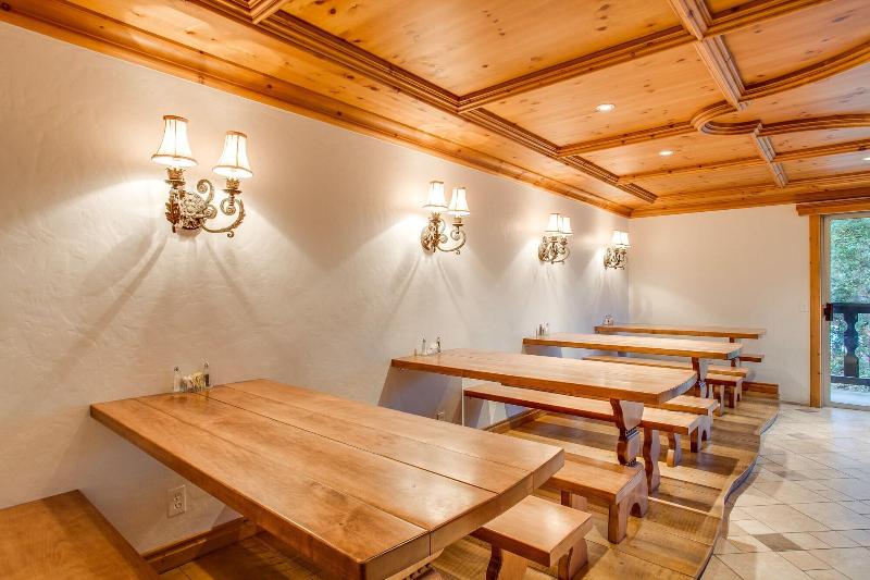 هتل Alpine Rivers Inn