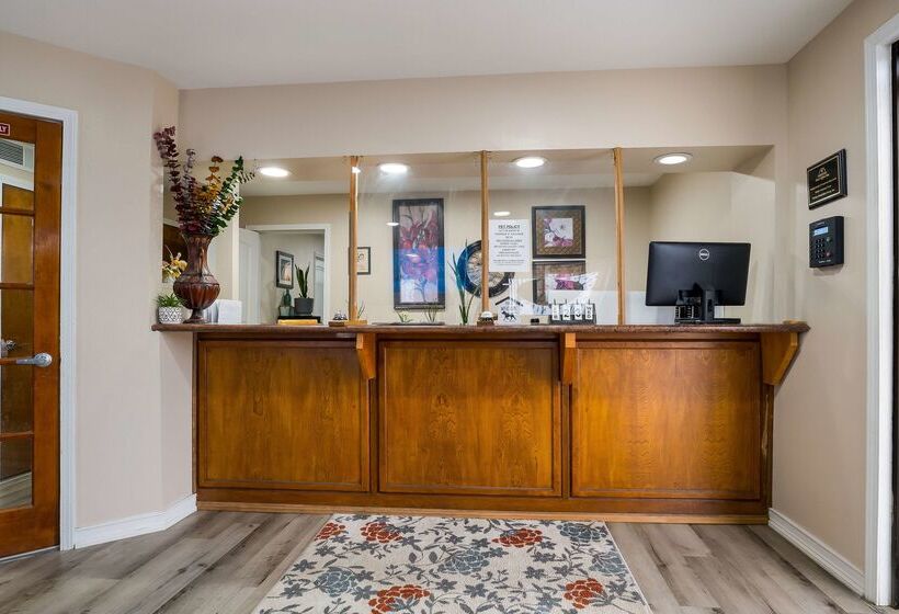 هتل Americas Best Value Inn Refugio