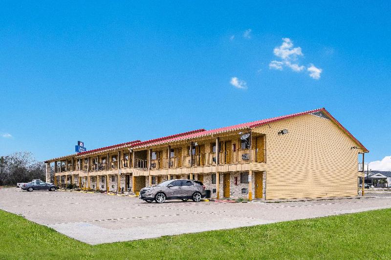 هتل Americas Best Value Inn Refugio