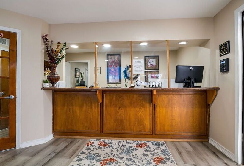هتل Americas Best Value Inn Refugio