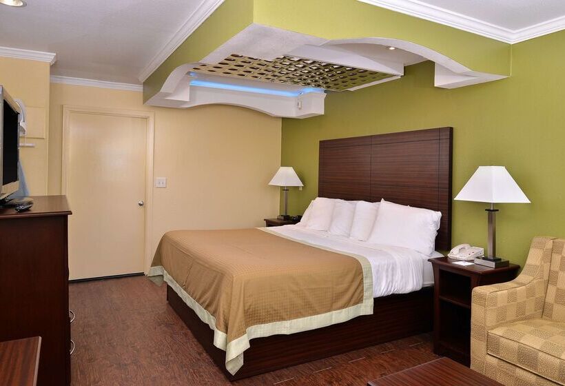 هتل Americas Best Value Inn Winona