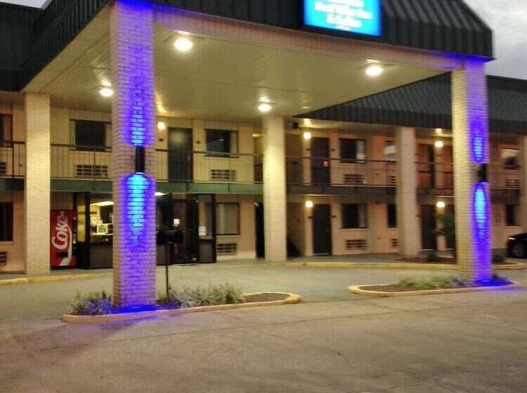 هتل Americas Best Value Inn Winona