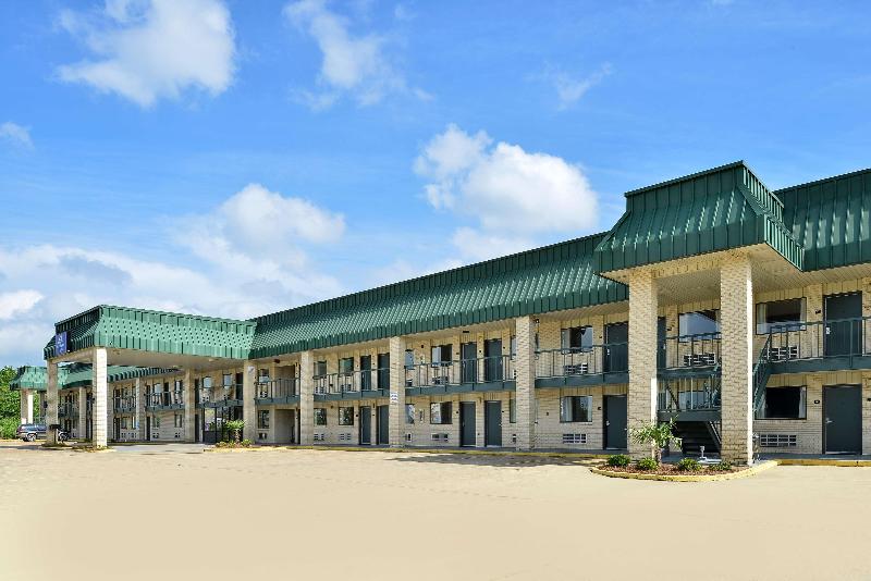 هتل Americas Best Value Inn Winona