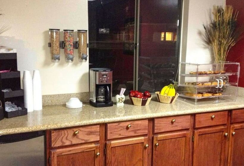 בית מלון כפרי Classic Inn Early