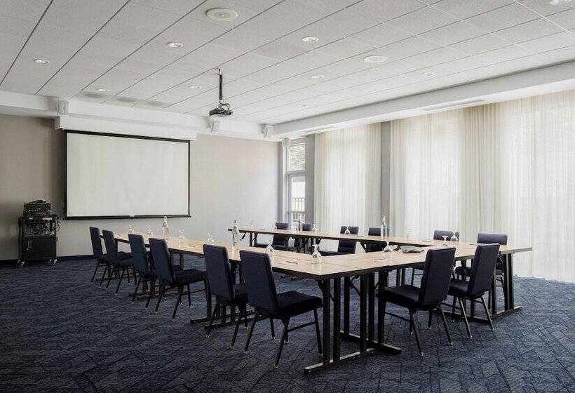 فندق Courtyard By Marriott Boone