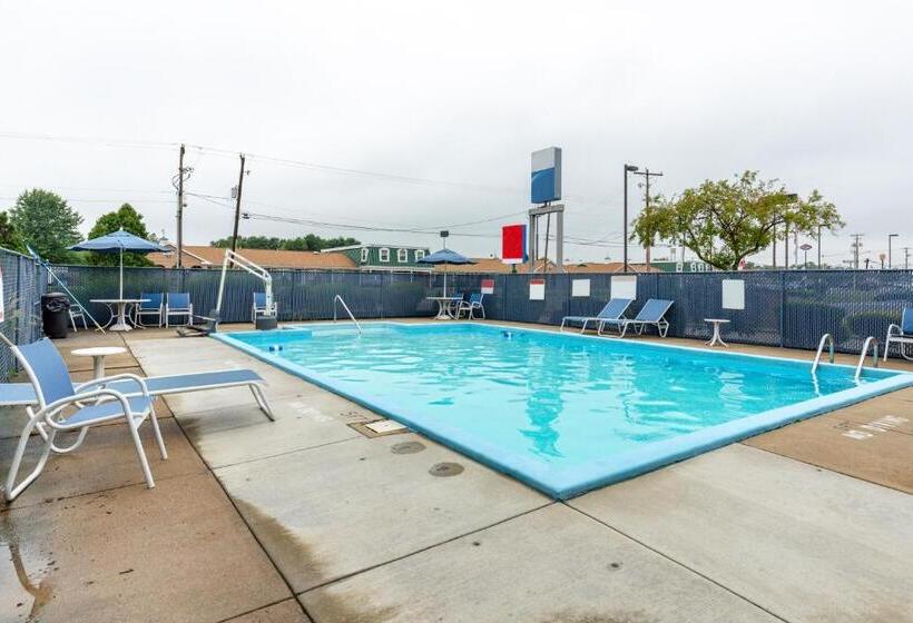 호텔 Days Inn By Wyndham New Philadelphia