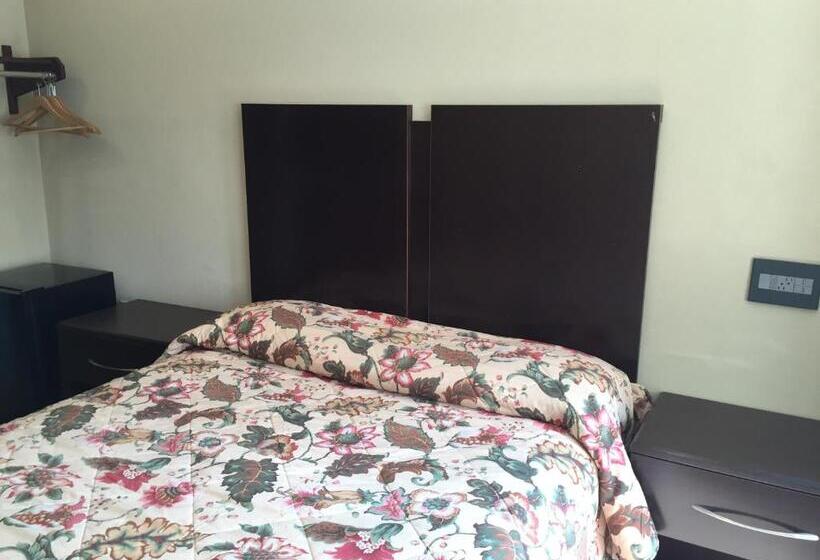 هتل Deluxe Inn Redwood City