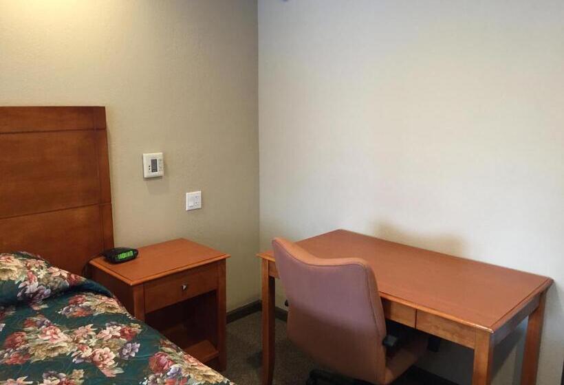 هتل Deluxe Inn Redwood City