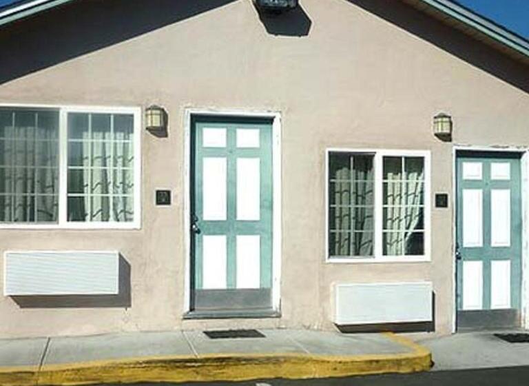 هتل Deluxe Inn Redwood City