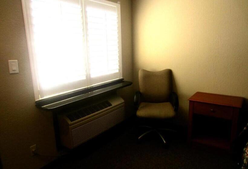 هتل Deluxe Inn Redwood City