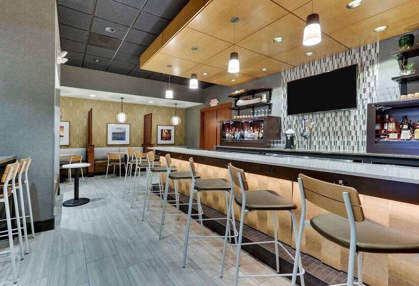 Fotos del hotel Drury Inn & Suites Orlando Near Universal Orlando Resort:  16