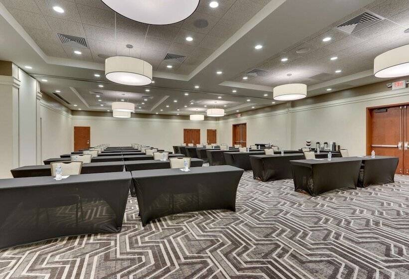 Fotos del hotel Drury Inn & Suites Orlando Near Universal Orlando Resort:  12