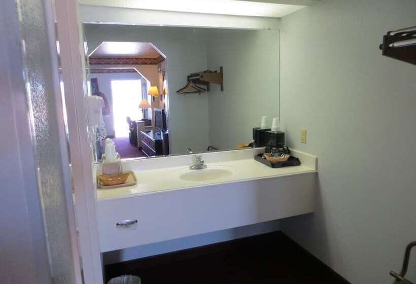 هتل Executive Inn & Suites West Columbia