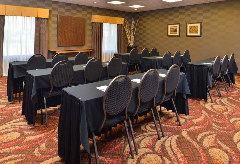 בית מלון כפרי Hampton Inn Clinton, Ia