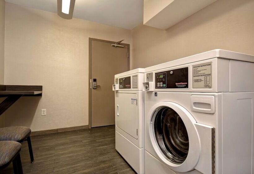 فندق Hampton Inn & Suites Columbia South Fort Meade Area