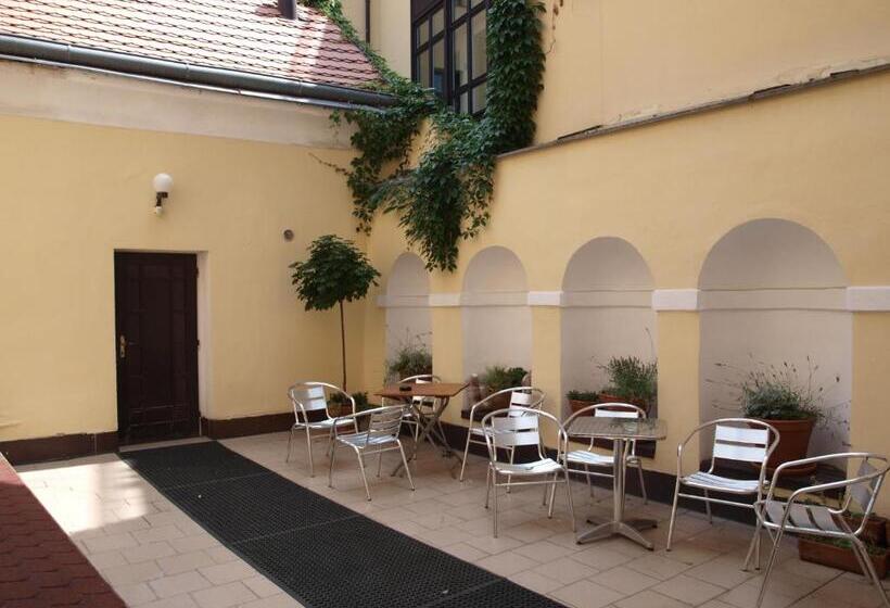 Fotos del hotel King George:  54