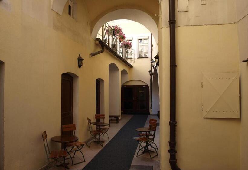 Fotos del hotel King George:  33