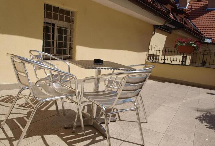 Fotos del hotel King George:  31