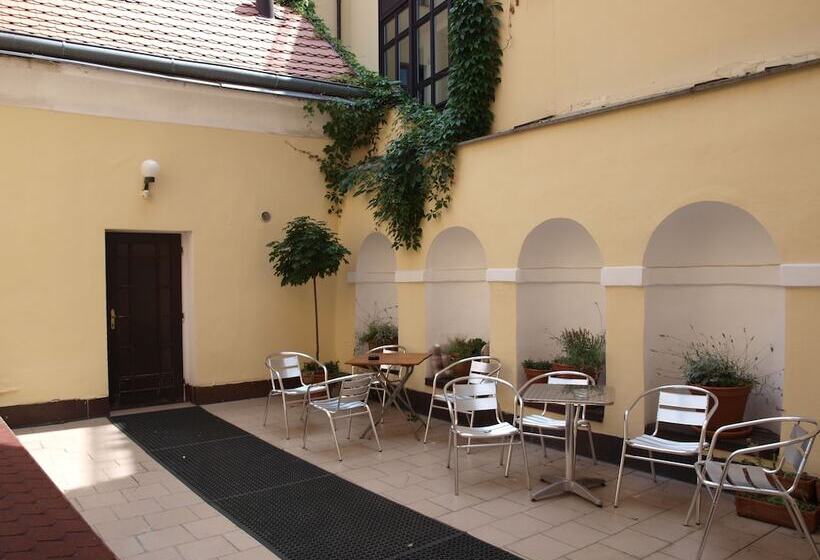 Fotos del hotel King George:  55