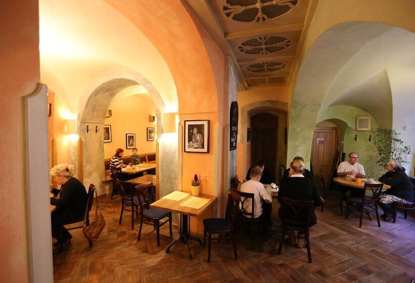 Fotos del hotel King George:  49