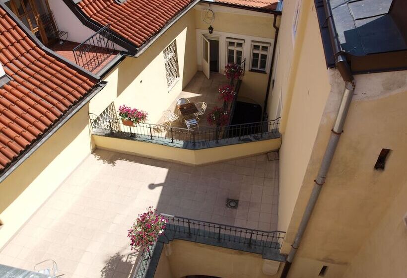 Fotos del hotel King George:  18