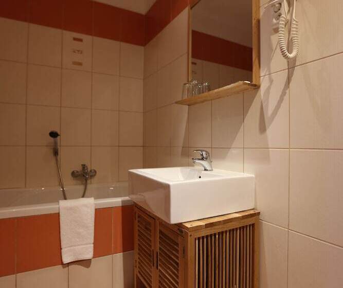 Fotos del hotel King George:  34