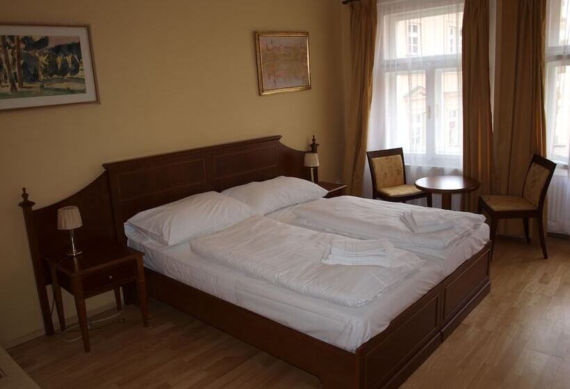 Fotos del hotel King George:  6