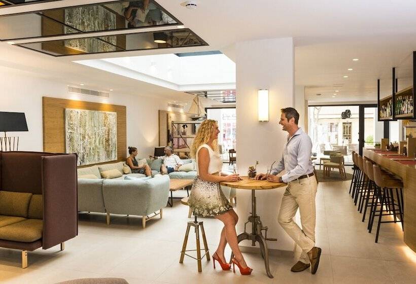 هتل Kyrat Amarac Suites