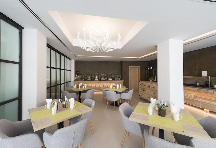 هتل Kyrat Amarac Suites