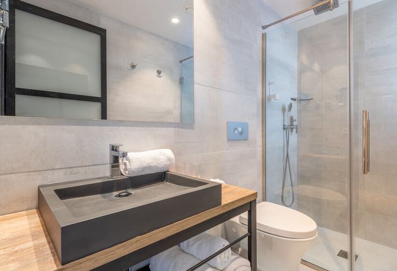 هتل Kyrat Amarac Suites