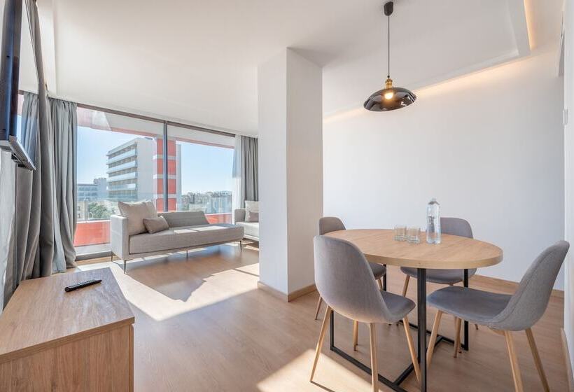 هتل Kyrat Amarac Suites