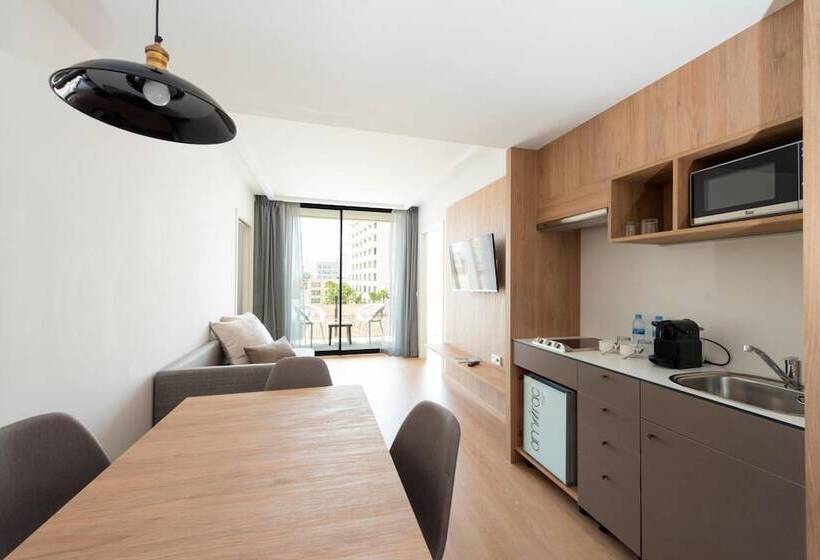 هتل Kyrat Amarac Suites