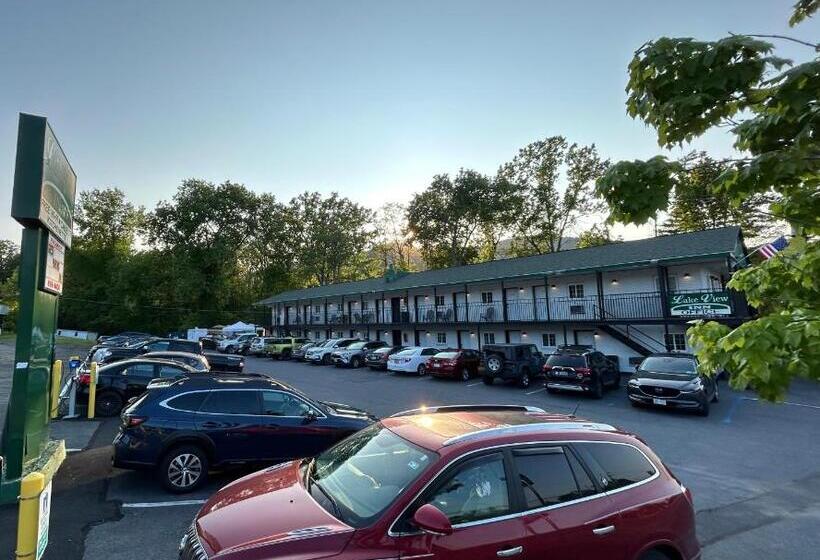 בית מלון כפרי Lake View Inn