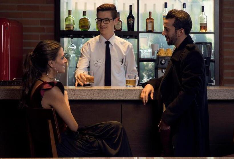 Отель Mercure Bogota Bh Zona Financiera