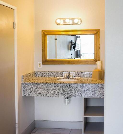 호텔 Merit Inn And Suites