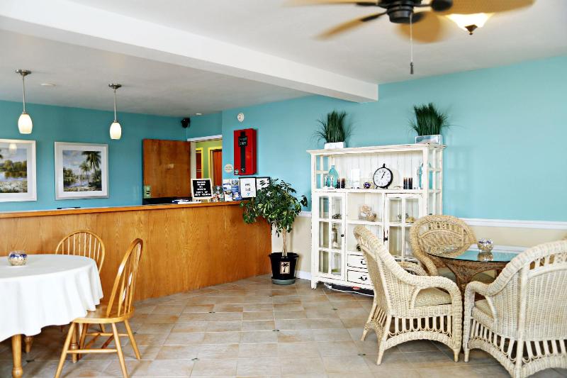 Ocean Sands Beach Boutique Inn   Stay By The Beach   Indoor Hotel   Saltwater Mineral Pool Open Unti