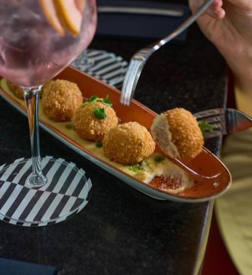 בית מלון כפרי Pullman Santiago Vitacura