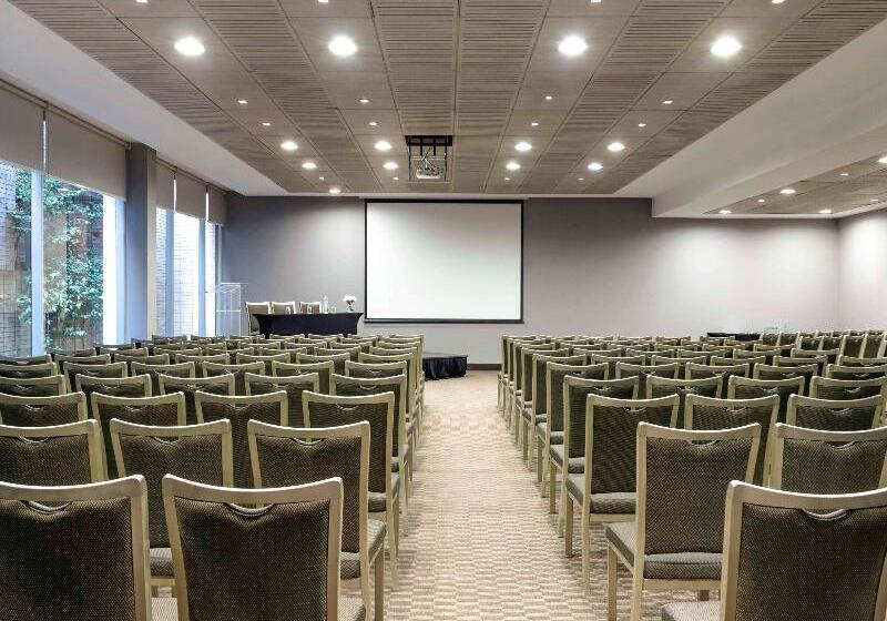 בית מלון כפרי Pullman Santiago Vitacura