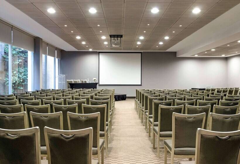 בית מלון כפרי Pullman Santiago Vitacura