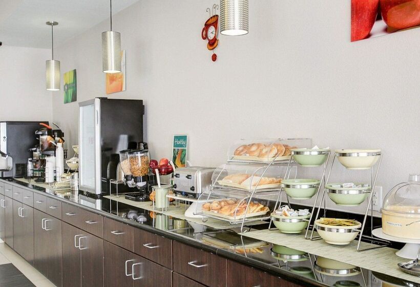 هتل Quality Inn & Suites Bryan College Station