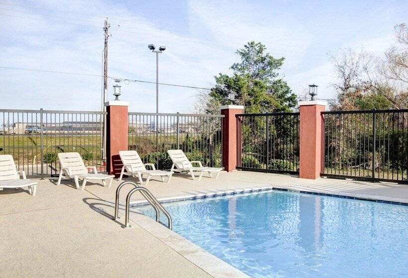 هتل Quality Inn & Suites Bryan College Station