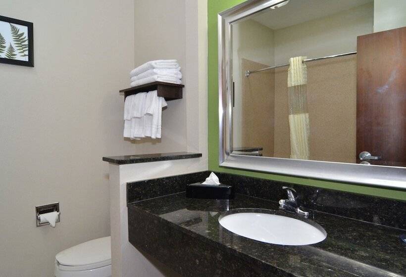 Отель Quality Inn & Suites Kenedy Karnes City