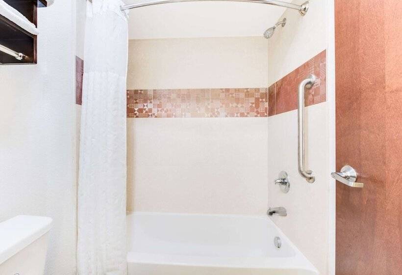 酒店 Super 8 By Wyndham Cotulla Tx