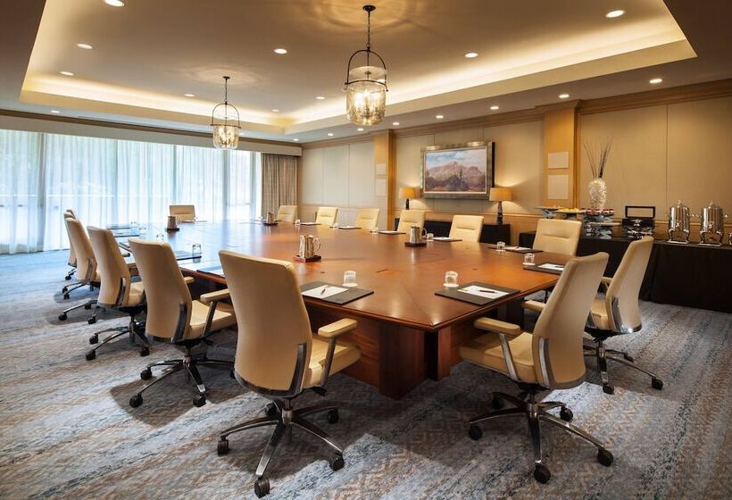 هتل The Canyon Suites At The Phoenician, A Luxury Collection Resort, Scottsdale