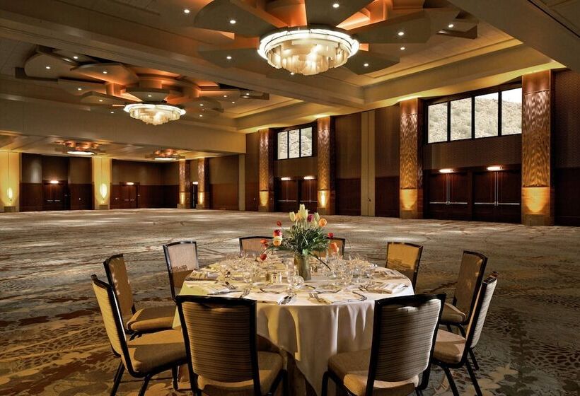 هتل The Canyon Suites At The Phoenician, A Luxury Collection Resort, Scottsdale